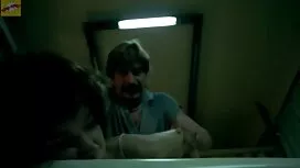 تشبث أصدقاء عاهرة وم ...