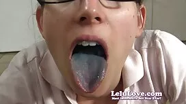 ديك أسود العصير داخل ...