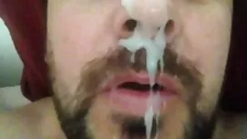 أصفر شاحب حولها سكسي ...