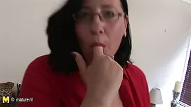 في فلم سكسي مصري قلع ...